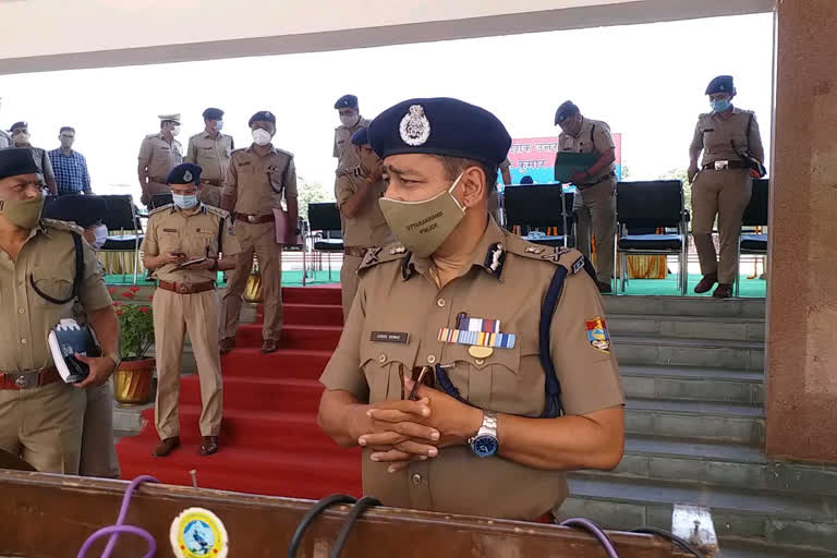 कोरोना से 10 पुलिस जवानों की गई जान, एक साल में 3199 हुए संक्रमित