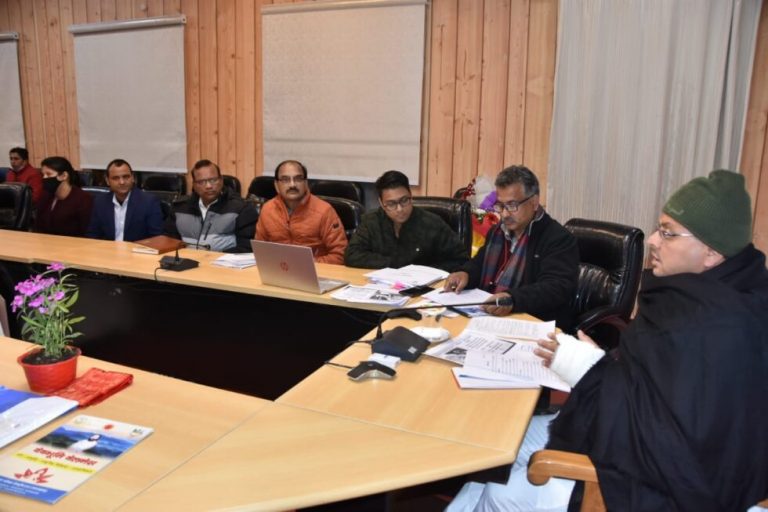 सीएम धामी ने दिए डीआईजी कुमांयू को निर्देश, भोजन माता प्रकरण में जाँच कर दोषियों के खिलाफ करें सख्त कारवाई