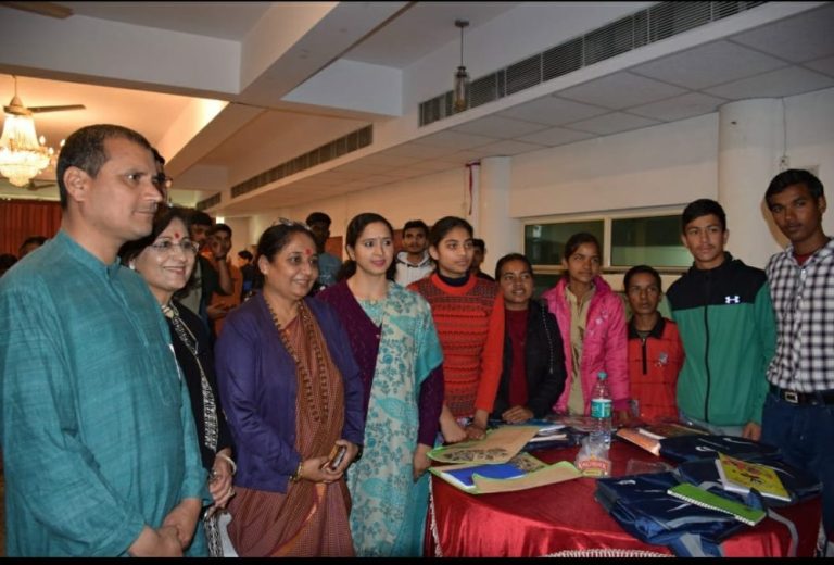 बाल विधानसभा हुई शुरू, ऋतु खंडूरी ने बाल विधायकों को दी संचालन से जुडी जानकारी
