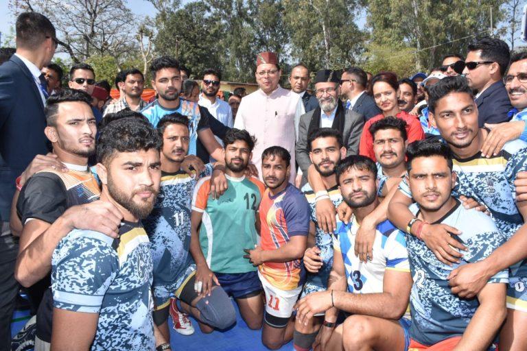 युवाओं के सपनो और आकांक्षाओं के साथ कोई समझौता नहीं: सीएम धामी