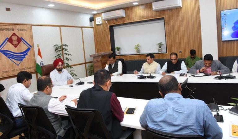 मुख्य सचिव ने सीएम धामी द्वारा की गई घोषणाओं के सम्बन्ध में की बैठक