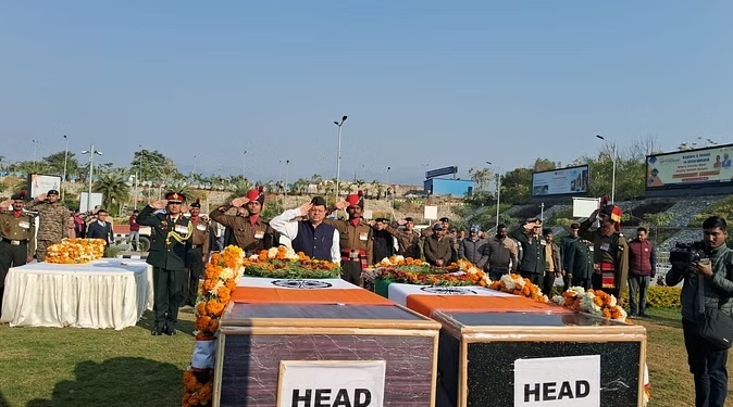  आतंकी हमले के शहीदों के पार्थिव शरीर पहुंचे उत्तराखण्ड,सीएम धामी ने दी श्रद्धांजलि
