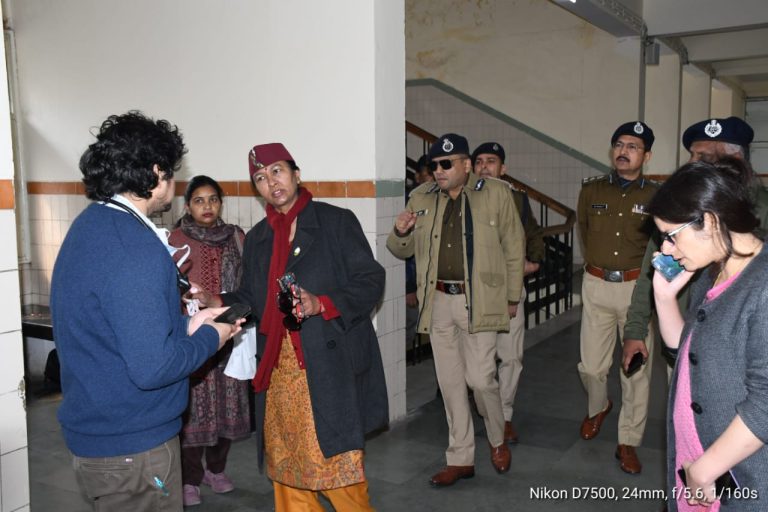 मुख्य सचिव राधा रतूड़ी पहुंची हल्द्वानी, हिंसा प्रभावित क्षेत्र की ली जानकारी