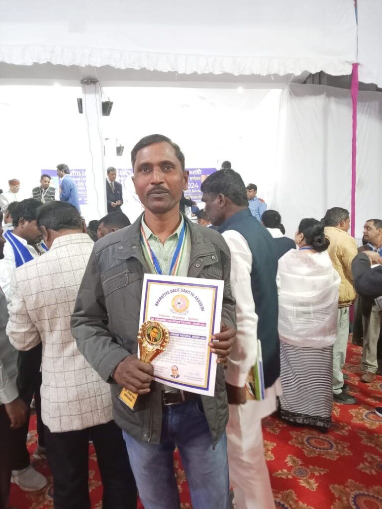 दिल्ली में देहरादून के सुशील सैनी को सामाजिक कार्यों के लिए राष्ट्रीय पुरस्कार से नवाजा गया