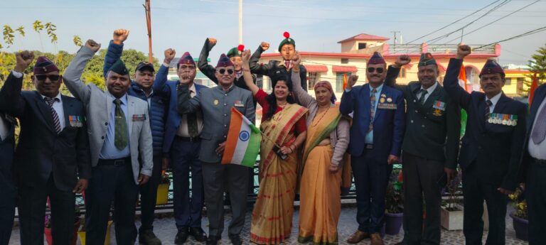 पछवादून में पूर्व सैनिकों ने हर्षोल्लास के साथ मनाया 77वां गणतंत्र दिवस