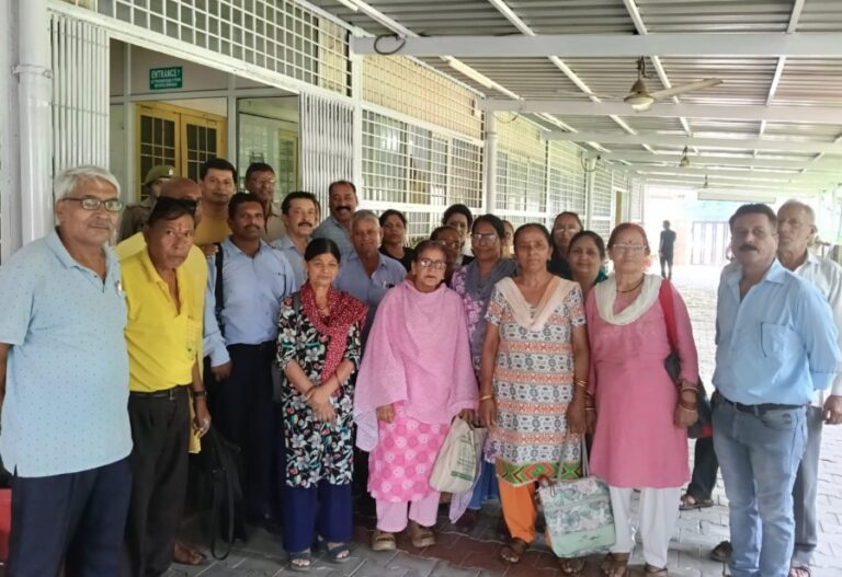 उत्तराखण्ड आन्दोलनकारी संयुक्त परिषद का डीएम कार्यालय पर प्रदर्शन, छूटे हुए आन्दोलनकारियों के चिन्हीकरण की उठी मांग